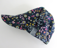 Mütze mit Schild, PICKAPOOH-Rico, 100% Bio-Baumwolle (kbA), marine Blumen