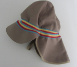 Mütze mit Schild und Nackenschutz PICKAPOOH-Tim Strick UV 40, 100% Bio-Baumwolle (kbA), taupe