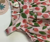 Walkiddy Musselin Tr�gerkleid, 90% Bio-Baumwolle (kbA) 10% Hanf, rosa mit Erdbeermuster